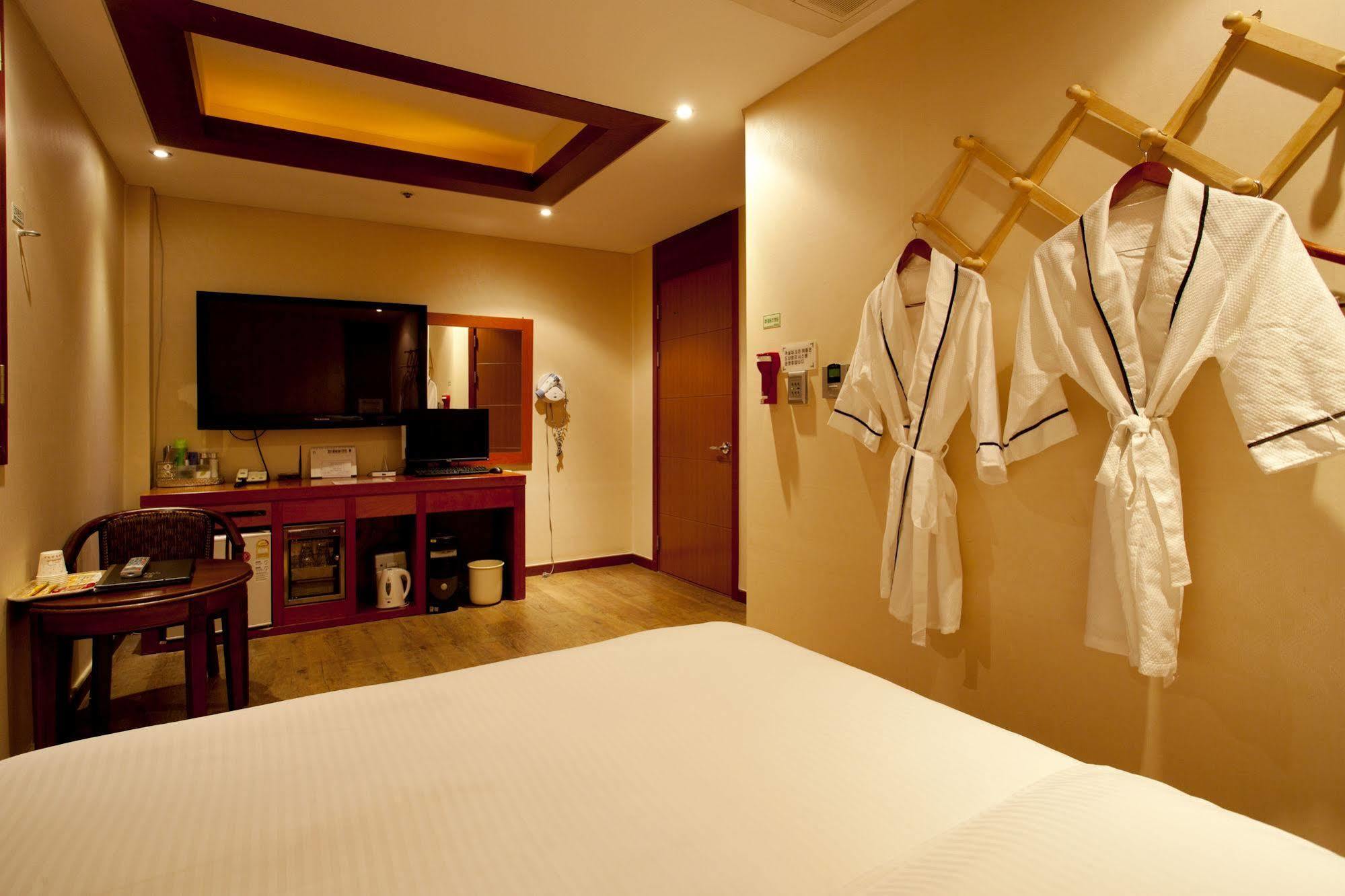 Benikea Daelim Hotel Daejeon Esterno foto
