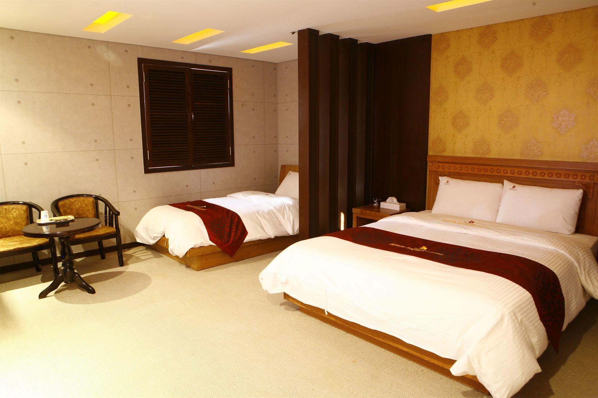 Benikea Daelim Hotel Daejeon Esterno foto