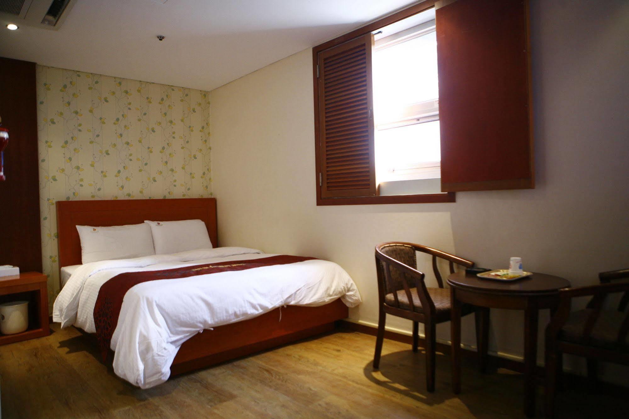 Benikea Daelim Hotel Daejeon Esterno foto